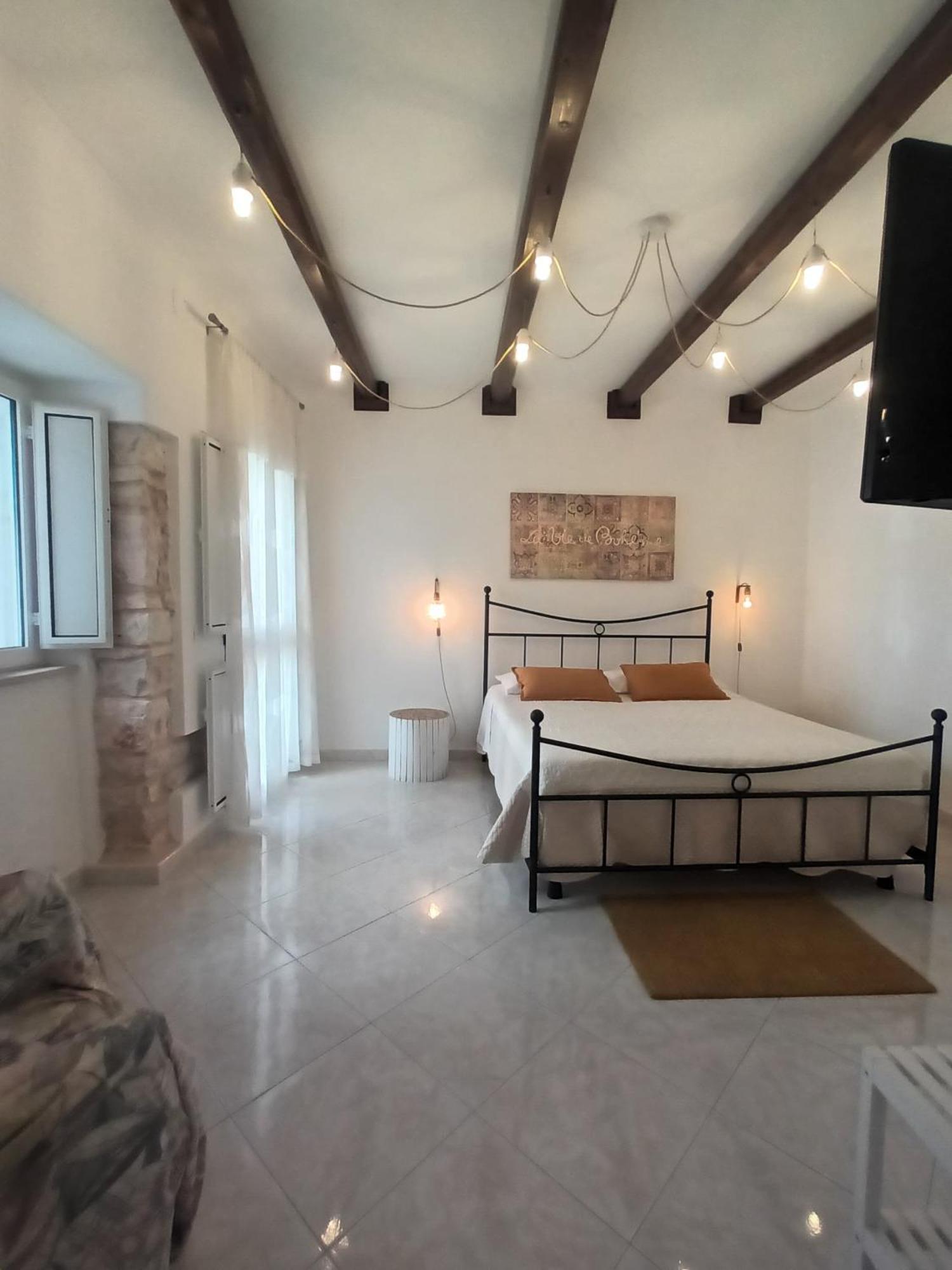 Antiche Mura Apartments"Cielo Di Puglia" -2 Matrimoniali, Cucina E Terrazzo Турі Екстер'єр фото