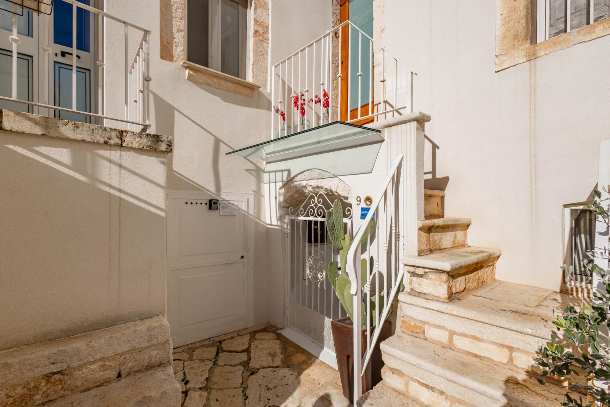 Antiche Mura Apartments"Cielo Di Puglia" -2 Matrimoniali, Cucina E Terrazzo Турі Екстер'єр фото